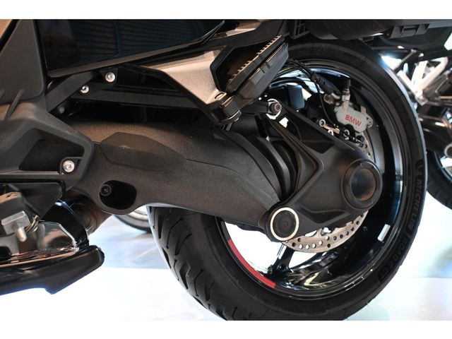 bmw - r-1300-rt