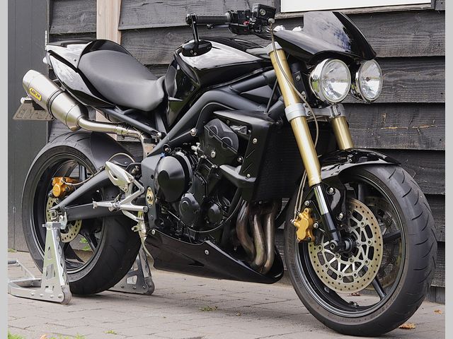 triumph - street-triple