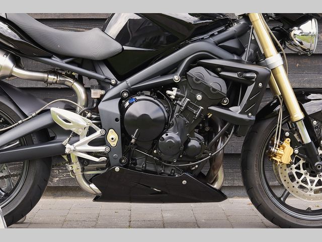 triumph - street-triple