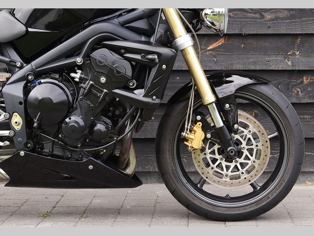 triumph - street-triple