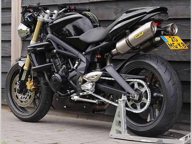 triumph - street-triple