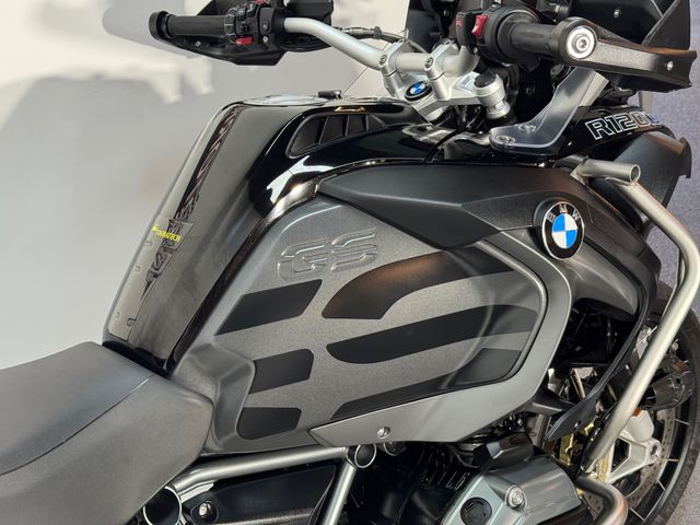 bmw - r-1200-gs-adventure-triple-black