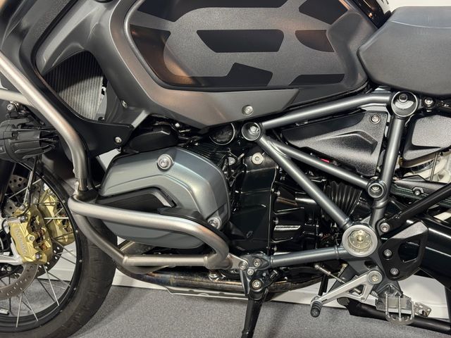 bmw - r-1200-gs-adventure-triple-black