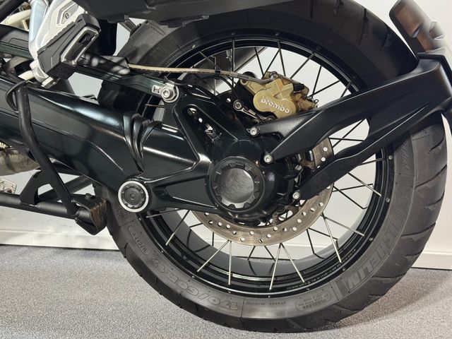 bmw - r-1200-gs-adventure-triple-black