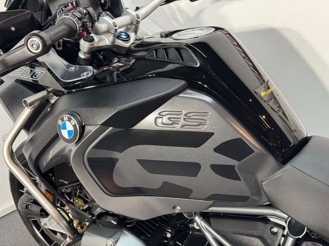 bmw - r-1200-gs-adventure-triple-black