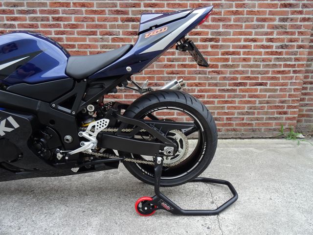 suzuki - gsx-r-750