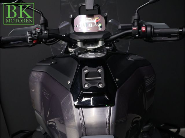 bmw - r-1300-gs-adventure