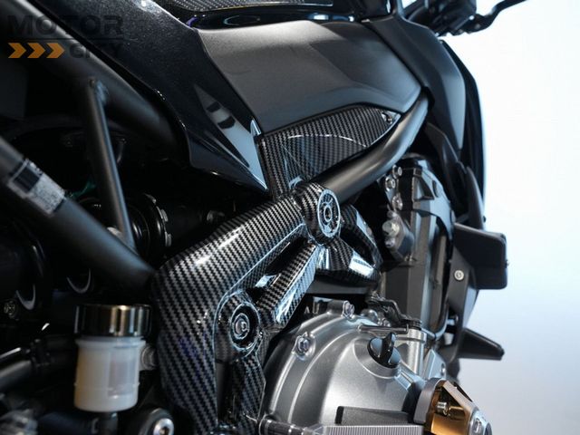 kawasaki - z900