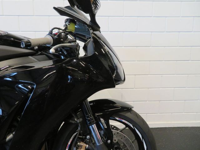 honda - cbr-1000-rr-fireblade