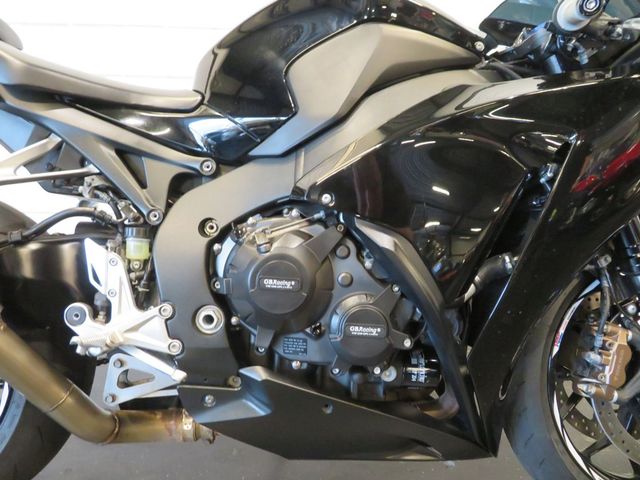 honda - cbr-1000-rr-fireblade
