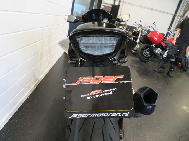 honda - cbr-1000-rr-fireblade