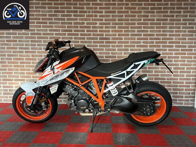 ktm - 1290-super-duke-r
