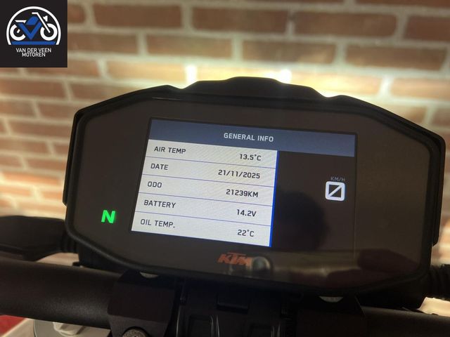 ktm - 1290-super-duke-r