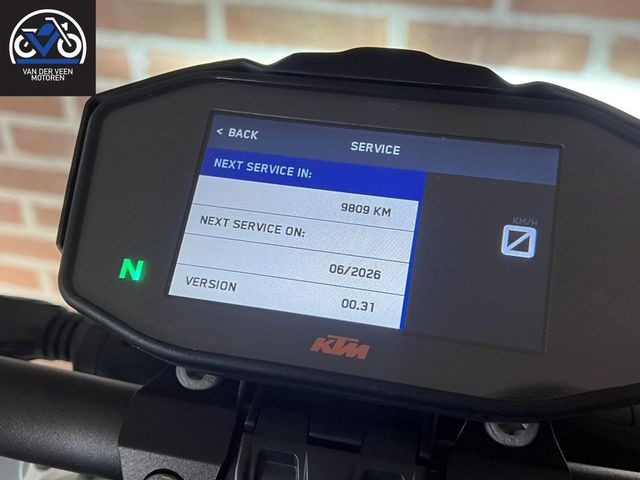 ktm - 1290-super-duke-r