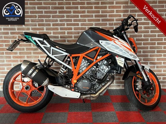 ktm - 1290-super-duke-r