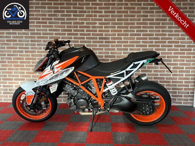 ktm - 1290-super-duke-r