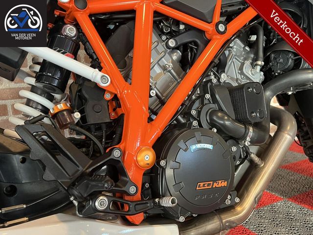 ktm - 1290-super-duke-r