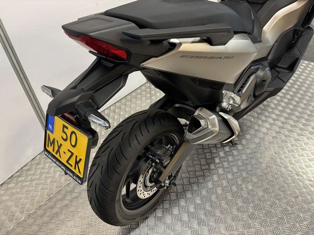 honda - nss-750-forza