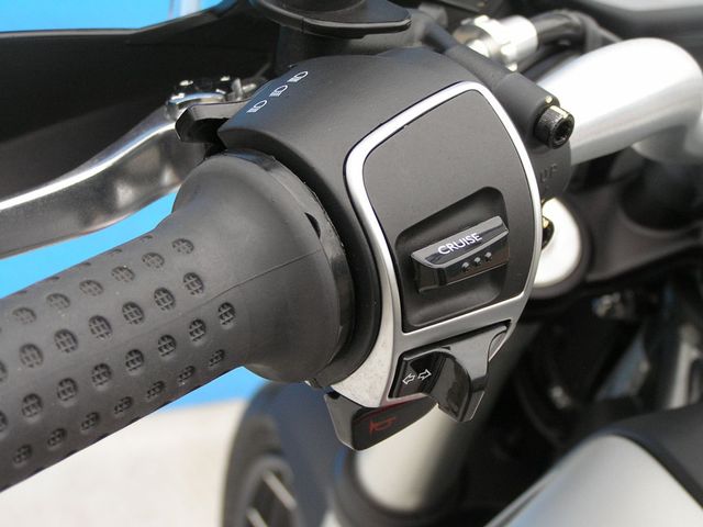 moto-guzzi - v-85-tt
