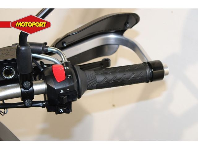 suzuki - v-strom-650-xta