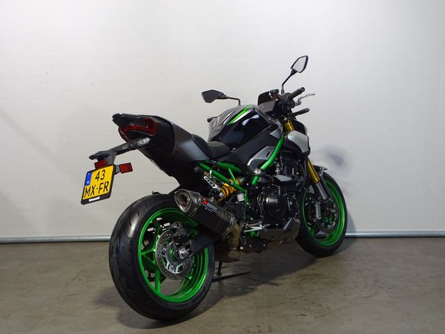 kawasaki - z900
