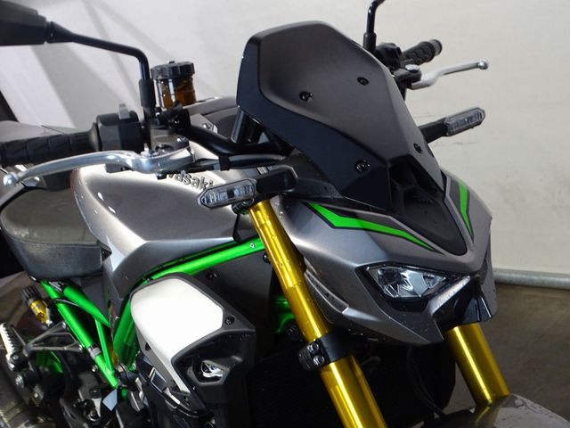 kawasaki - z900