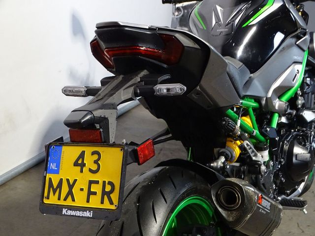 kawasaki - z900