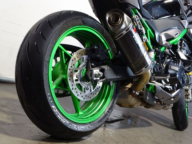 kawasaki - z900