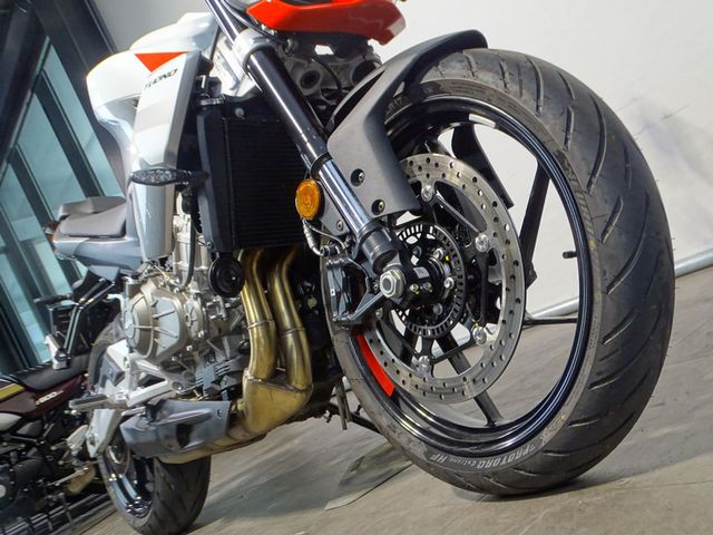 aprilia - tuono-457