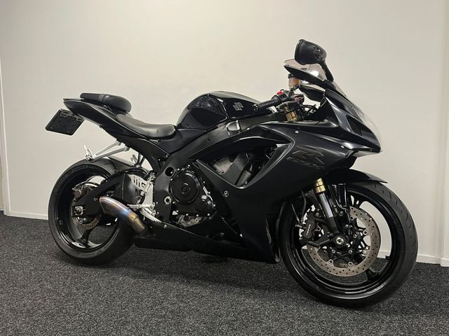 suzuki - gsx-r-600