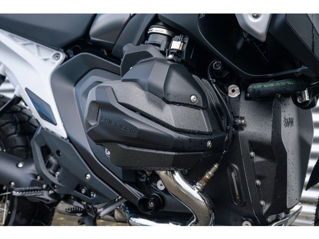 bmw - r-1300-gs
