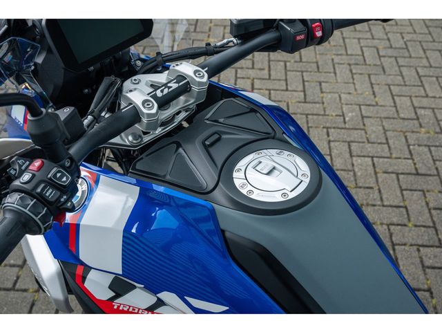 bmw - r-1300-gs