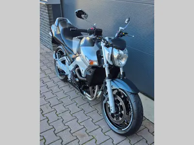 SUZUKI GSR 600 – foto 3