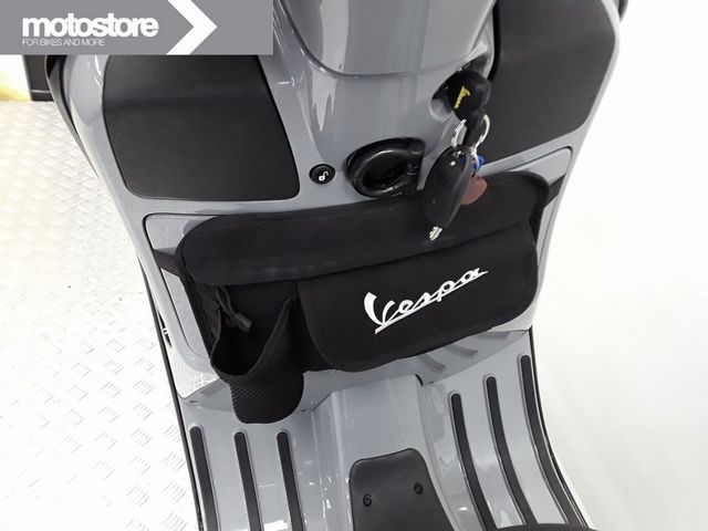 vespa - gts-super-tech-300