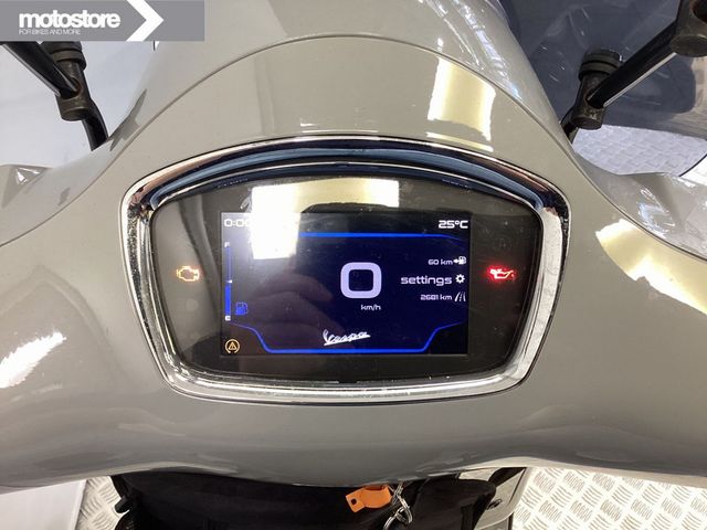 vespa - gts-super-tech-300