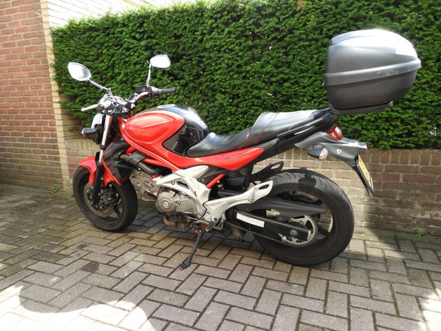 suzuki - gladius-abs