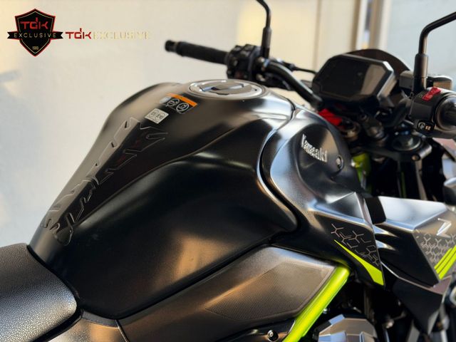 kawasaki - z900