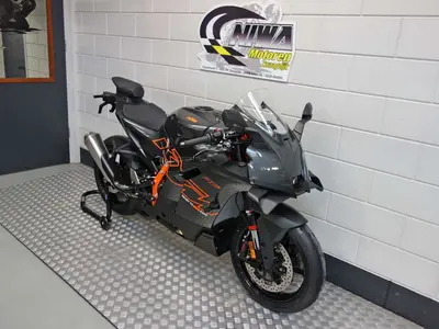KTM 990 RC R – foto 3