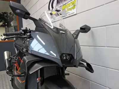 KTM 990 RC R – foto 4