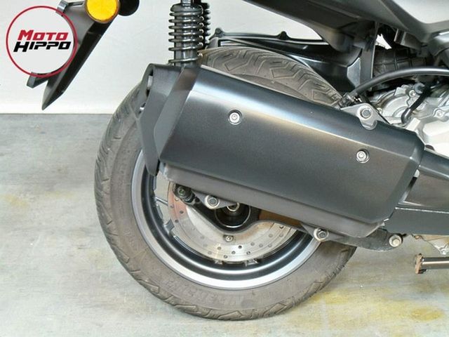 yamaha - x-max-300