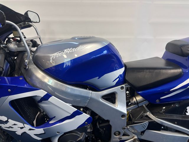 honda - cbr-900-rr-fireblade