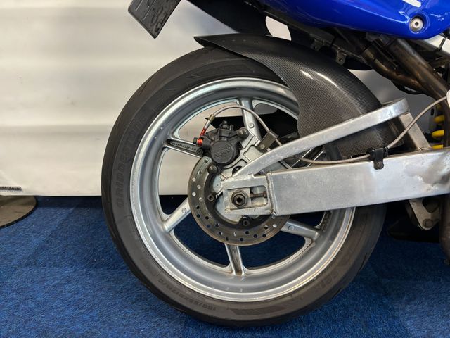 honda - cbr-900-rr-fireblade