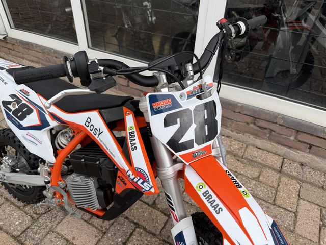 ktm - sx-e5