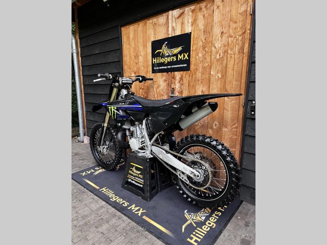 yamaha - yz-250-monster-energy-yamaha-racing-edition