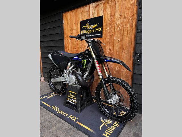 yamaha - yz-250-monster-energy-yamaha-racing-edition