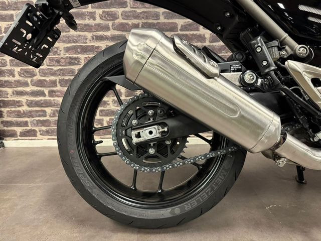 triumph - speed-400