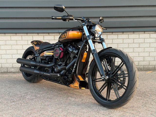 harley-davidson - softail-breakout-114