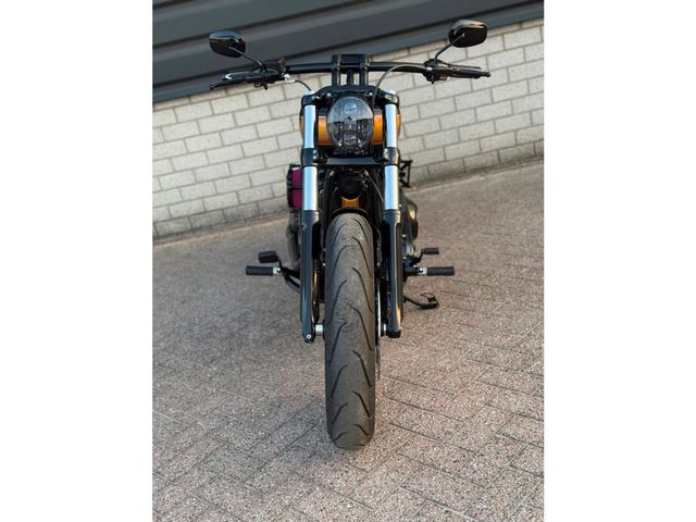harley-davidson - softail-breakout-114