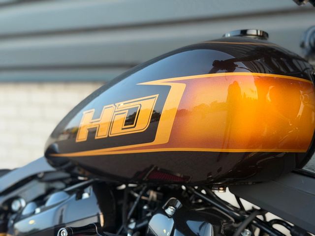harley-davidson - softail-breakout-114