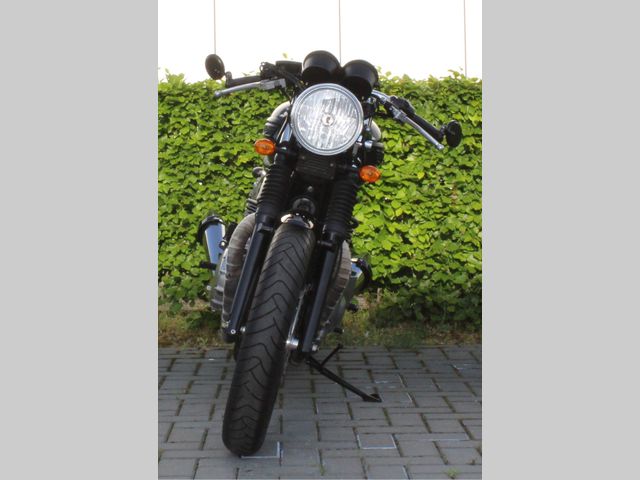 triumph - thruxton-900